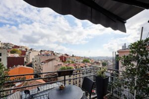 Beyoğlu Hotels, Beyoğlu butik otel, Beyoğlu apart otel, Galata otelleri, Taksim konaklama, Çukurcuma otelleri, Cihangir otelleri, İstanbul butik otel, Beyoğlu gezi rehberi, Beyoğlu Hotels 2026