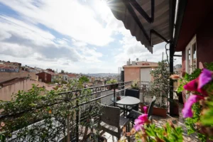 Beyoğlu hotels, Beyoğlu butik oteller, İstanbul otelleri, Beyoğlu konaklama, Galata otelleri, Çukurcuma otelleri, Cihangir otelleri, tarihi İstanbul, Beyoğlu gezi rehberi, İstanbul 2026