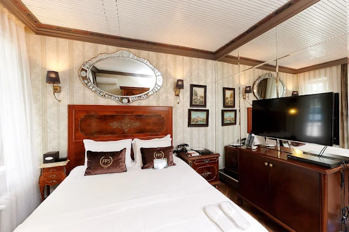 2025 Beyoğlu boutique hotels, beyoğlu butik otel deneyimi, İstanbul butik oteller, modern konaklama, sanat oteli, beyoğlu otel rehberi, faik pasha apartments, istanbul boutique hotels