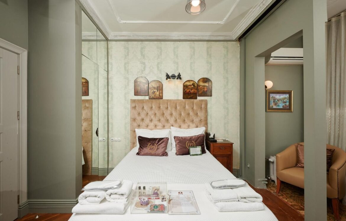 2025 Beyoğlu Hotels beyoğlu hotels, beyoğlu design hotels, istanbul boutique hotels, galata small hotels, cihangir small hotel, faik pasha apartments, uzun süreli konaklama, sanat oteli, istanbul konaklama, beyoğlu apart otel, local living