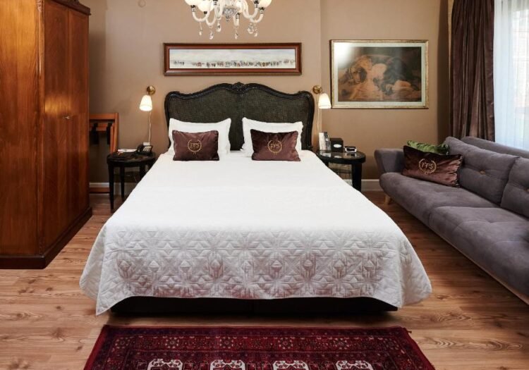 beyoğlu art hotels 2025, istanbul art hotels, sanat otelleri beyoğlu, gallery hotel beyoğlu, design hotel istanbul, faik pasha apartments, uzun süreli konaklama, sanat temalı otel, sanat etkinlikleri istanbul