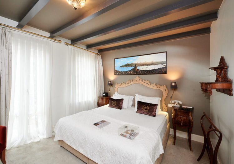 beyoglu hotels, beyoğlu hotel, beyoğlu otelleri, beyoğlu butik otel, beyoğlu design hotel, beyoğlu design hotels, istanbul beyoğlu hotels, best hotels in beyoğlu, faik pasha apartments, faik pasha suites, cihangir hotels, çukurcuma hotels, galata hotels, karaköy hotels, family hotels, luxury hotels, istanbul small hotels, modern otel, residence hotel, küçük otel, konaklama, oda tipleri, uzun süreli konaklama, promosyon, rezervasyon, sanat oteli, 2025, mahalle rehberi, apart otel, butik apart