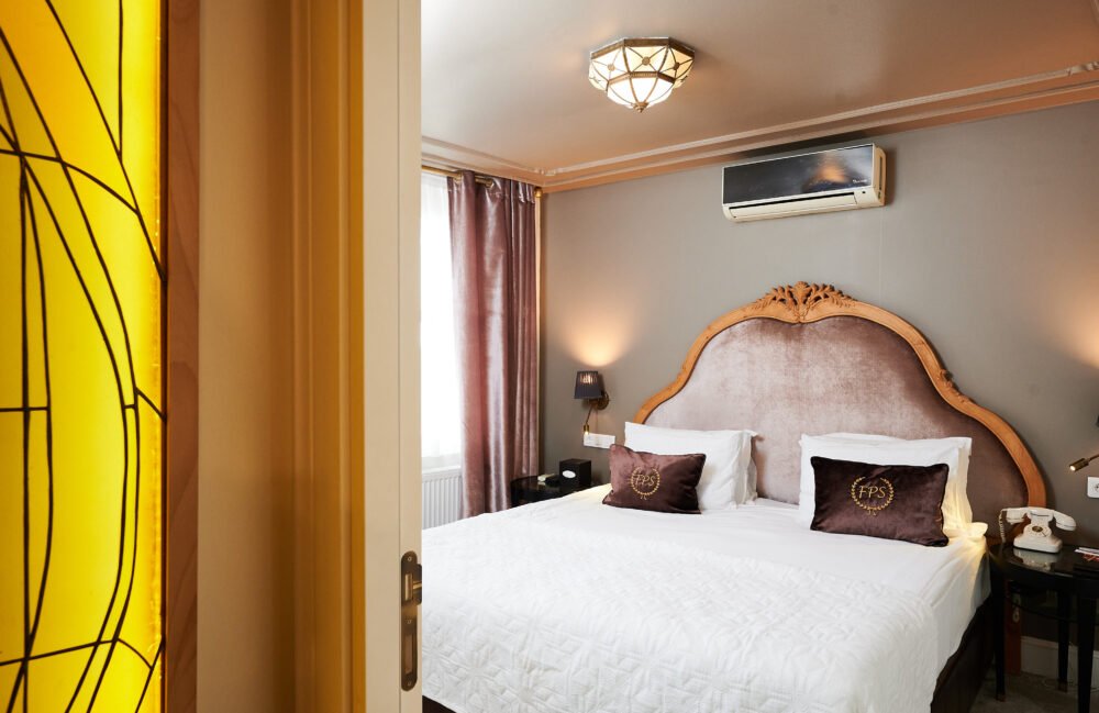 beyoglu hotels, beyoğlu hotel, beyoğlu otelleri, beyoğlu butik otel, beyoğlu design hotel, beyoğlu design hotels, istanbul beyoğlu hotels, best hotels in beyoğlu, faik pasha apartments, faik pasha suites, cihangir hotels, çukurcuma hotels, galata hotels, karaköy hotels, family hotels, luxury hotels, istanbul small hotels, modern otel, residence hotel, küçük otel, konaklama, oda tipleri, uzun süreli konaklama, promosyon, rezervasyon, sanat oteli, 2025, mahalle rehberi, apart otel, butik apart