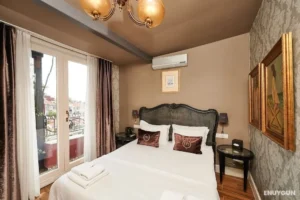Beyoğlu hotels, Beyoğlu butik oteller, İstanbul otelleri, Beyoğlu konaklama, Galata otelleri, Cihangir otelleri, Çukurcuma otelleri, tarihi İstanbul, İstanbul 2026
