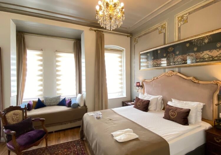 beyoglu hotels 2026, beyoğlu butik otel, asmalımescit konaklama, galata yaşam alanı, istanbul tarihi oteller