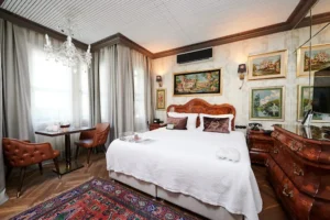 beyoglu hotels 2026, beyoğlu butik otel, karaköy konaklama, galata yaşam alanı, istanbul tarihi oteller