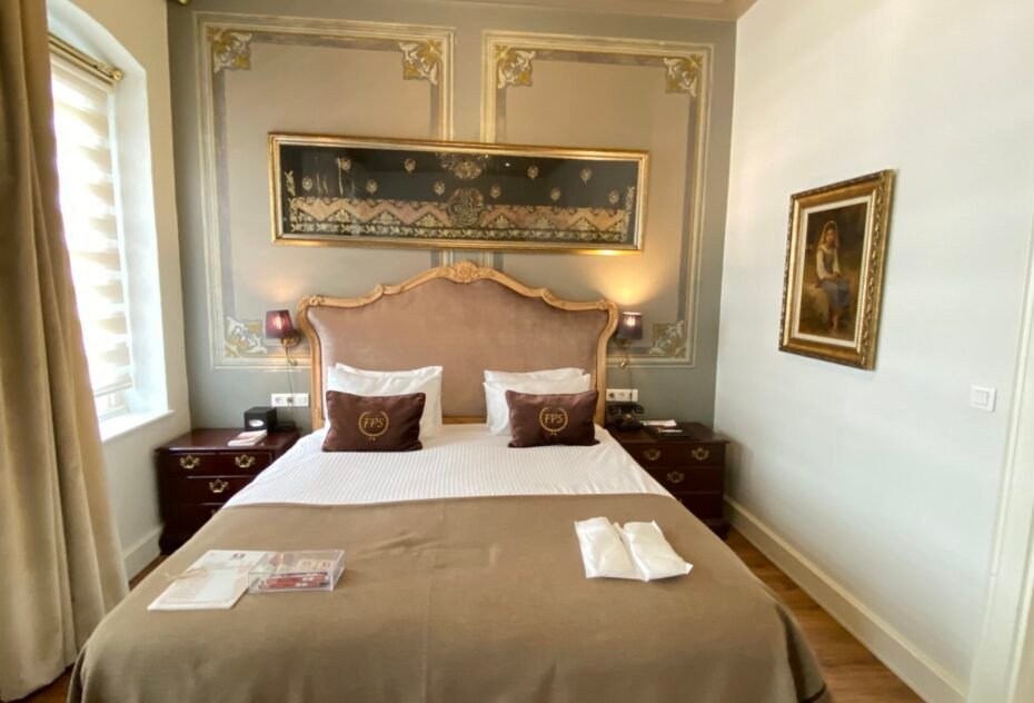 beyoglu hotels, beyoğlu design hotel, istanbul small hotels, küçük otel, aile oteli, faik pasha apartments, galata hotels, çukurcuma hotels, cihangir hotels, karaköy hotels, oda tipleri, konaklama, uzun süreli konaklama, sanat oteli, 2025, butik otel, modern otel, rezervasyon, promosyon