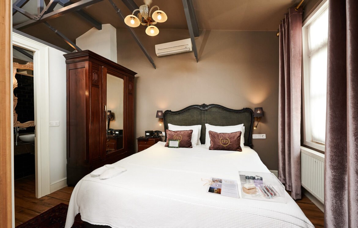 beyoglu hotels, beyoğlu hotel, beyoğlu otelleri, beyoğlu butik otel, beyoğlu design hotel, beyoğlu design hotels, istanbul beyoğlu hotels, best hotels in beyoğlu, faik pasha apartments, faik pasha suites, cihangir hotels, çukurcuma hotels, galata hotels, karaköy hotels, family hotels, luxury hotels, istanbul small hotels, modern otel, residence hotel, küçük otel, konaklama, oda tipleri, uzun süreli konaklama, promosyon, rezervasyon, sanat oteli, 2025, mahalle rehberi, apart otel, butik apart