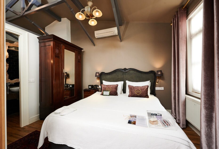 beyoglu hotels, beyoğlu hotel, beyoğlu otelleri, beyoğlu butik otel, beyoğlu design hotel, beyoğlu design hotels, istanbul beyoğlu hotels, best hotels in beyoğlu, faik pasha apartments, faik pasha suites, cihangir hotels, çukurcuma hotels, galata hotels, karaköy hotels, family hotels, luxury hotels, istanbul small hotels, modern otel, residence hotel, küçük otel, konaklama, oda tipleri, uzun süreli konaklama, promosyon, rezervasyon, sanat oteli, 2025, mahalle rehberi, apart otel, butik apart