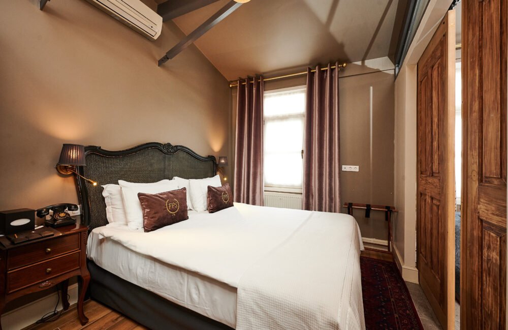 Beyoğlu hotels, Beyoğlu otelleri, Beyoğlu butik otel, İstanbul butik otelleri, Galata otelleri, Çukurcuma otelleri, Cihangir otelleri, tarihi İstanbul, Beyoğlu gezi rehberi, İstanbul 2026