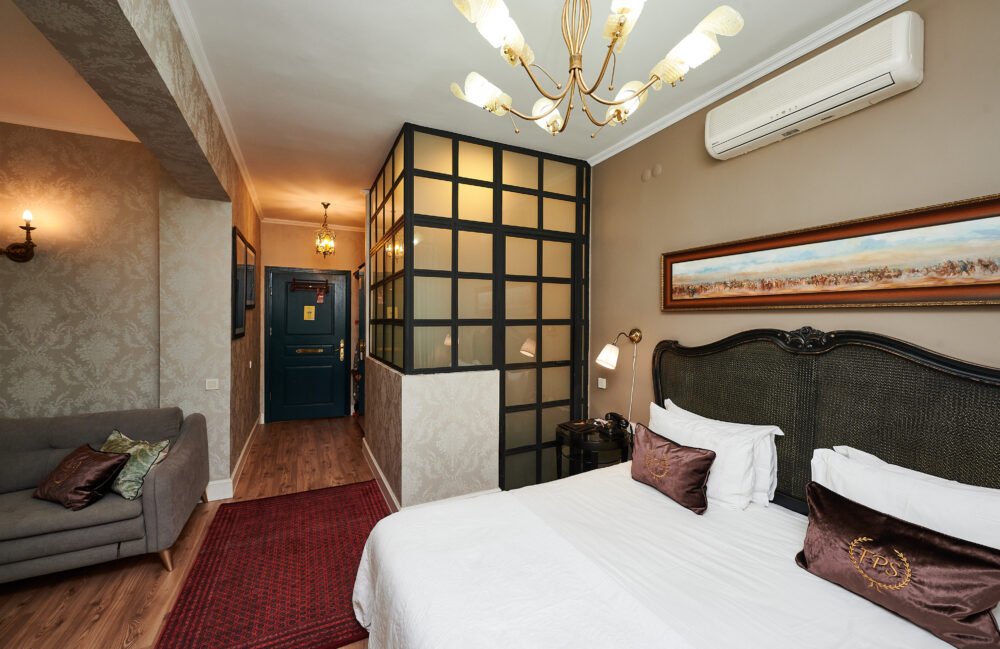 beyoğlu istanbul, lüks butik oteller, istanbul luxury hotel, beyoğlu konaklama, butik otel, modern otel, faik pasha apartments, galata hotels, çukurcuma hotels, cihangir hotels, karaköy hotels, oda tipleri, aile oteli, uzun süreli konaklama, sanat oteli, 2025, promosyon, rezervasyon, mahalle rehberi