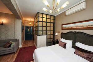 beyoğlu istanbul, lüks butik oteller, istanbul luxury hotel, beyoğlu konaklama, butik otel, modern otel, faik pasha apartments, galata hotels, çukurcuma hotels, cihangir hotels, karaköy hotels, oda tipleri, aile oteli, uzun süreli konaklama, sanat oteli, 2025, promosyon, rezervasyon, mahalle rehberi