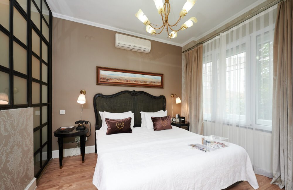 beyoğlu istanbul, lüks butik oteller, istanbul luxury hotel, beyoğlu konaklama, butik otel, modern otel, faik pasha apartments, galata hotels, çukurcuma hotels, cihangir hotels, karaköy hotels, oda tipleri, aile oteli, uzun süreli konaklama, sanat oteli, 2025, promosyon, rezervasyon, mahalle rehberi