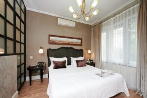 beyoğlu istanbul, lüks butik oteller, istanbul luxury hotel, beyoğlu konaklama, butik otel, modern otel, faik pasha apartments, galata hotels, çukurcuma hotels, cihangir hotels, karaköy hotels, oda tipleri, aile oteli, uzun süreli konaklama, sanat oteli, 2025, promosyon, rezervasyon, mahalle rehberi
